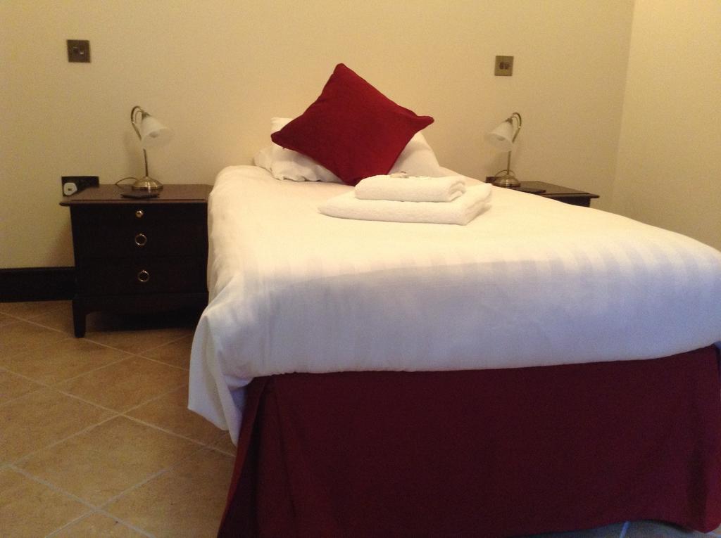 The Crown Hotel Mundford Rum bild